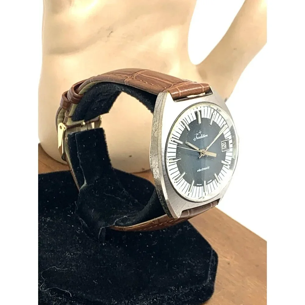 Sears Roebuck Co Tradition Electronic Men's Watch Swiss Quartz Gray White Dial